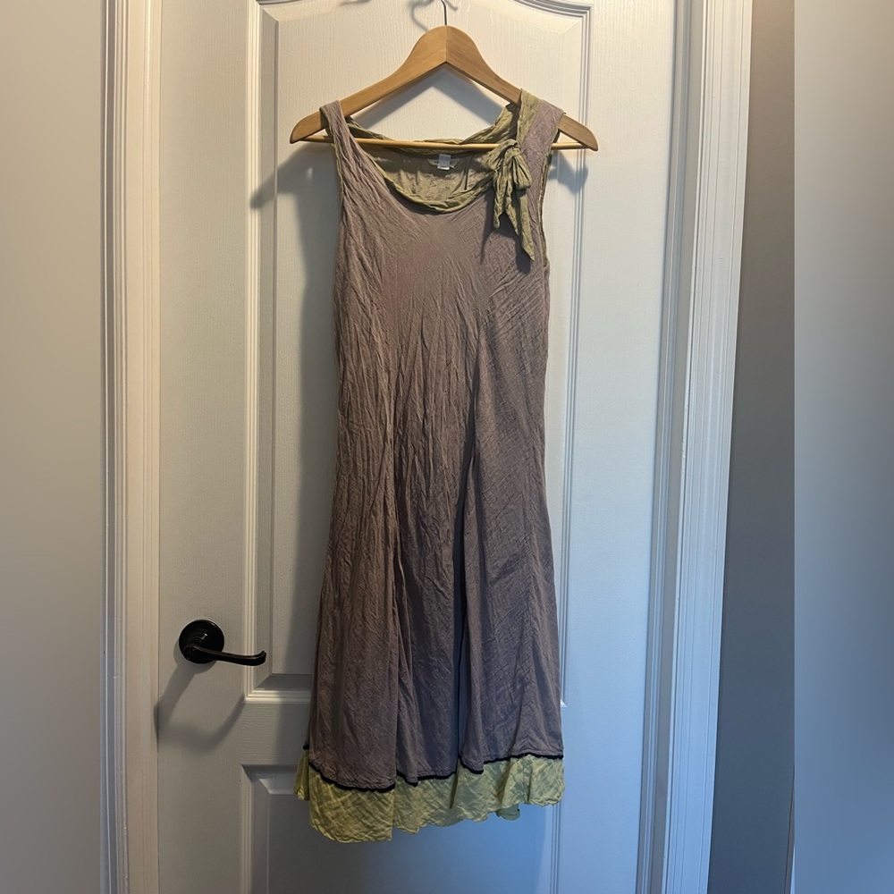 Sleeveless dress, mid length, layered, tie embellishment; like new condition